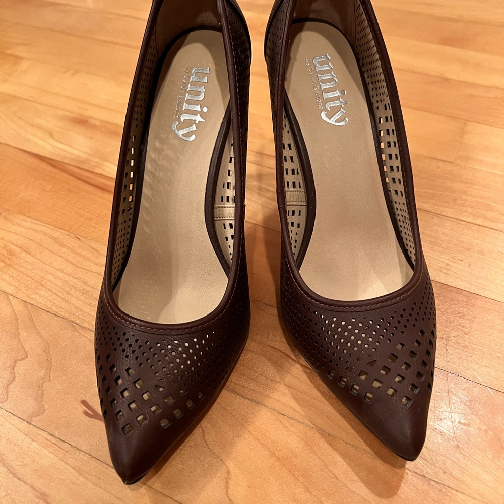 Brown pumps